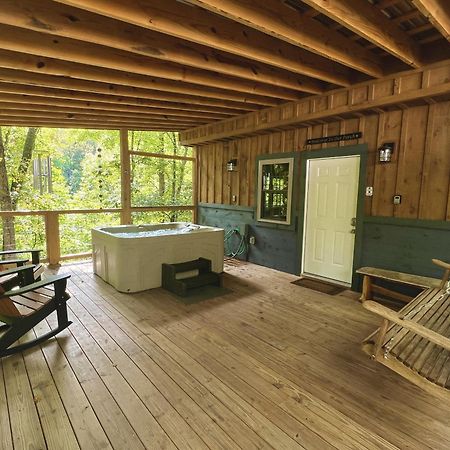 Bigfoots Hideaway Cabin Gatlinburg Extérieur photo