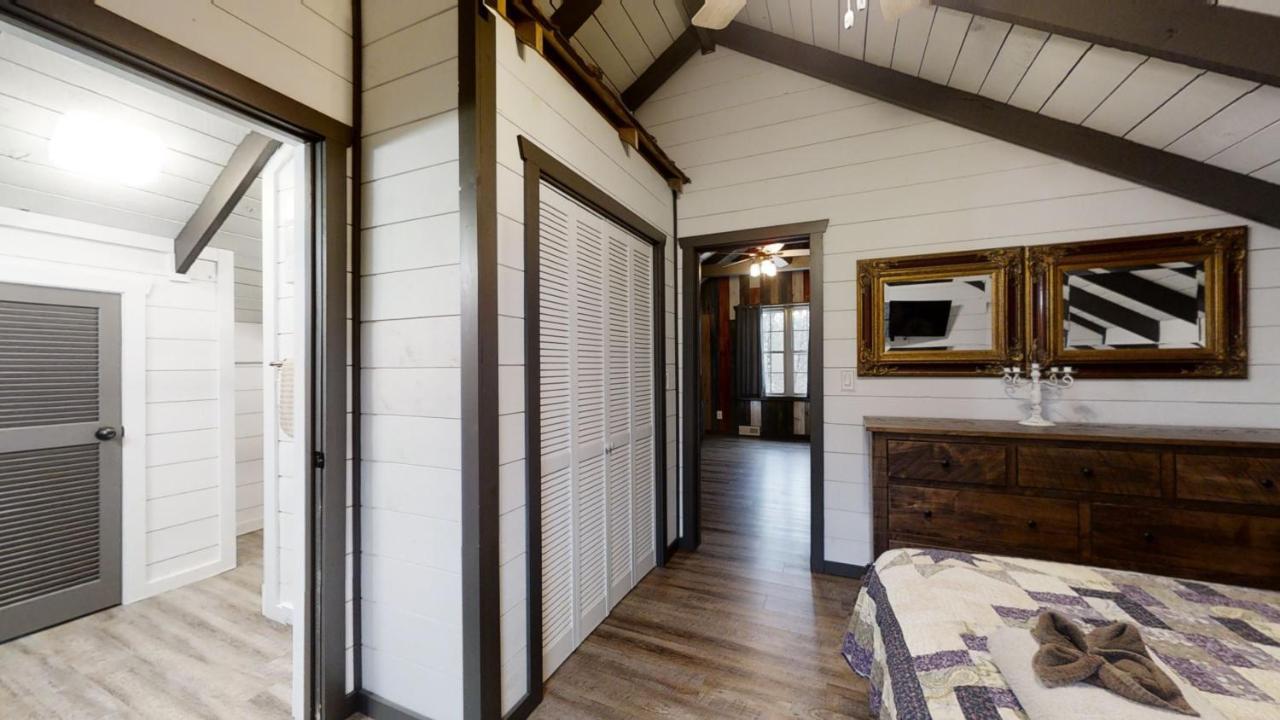 Bigfoots Hideaway Cabin Gatlinburg Extérieur photo