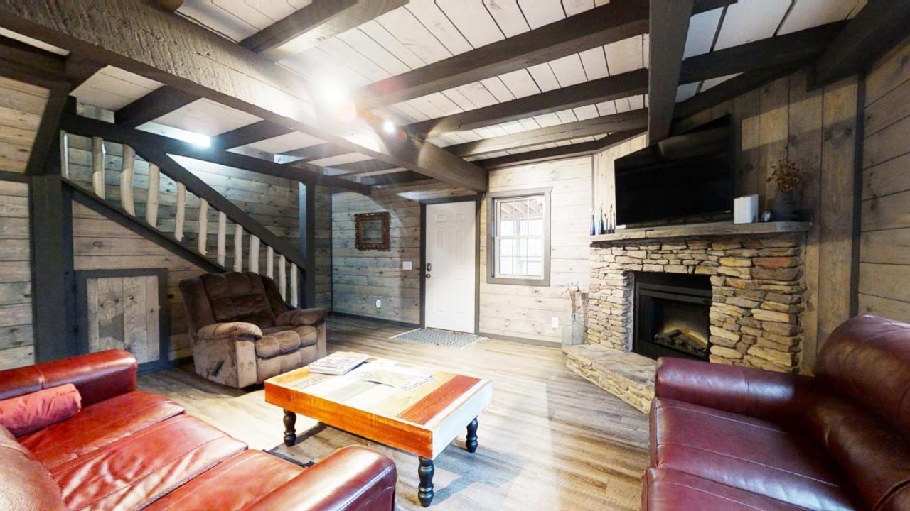 Bigfoots Hideaway Cabin Gatlinburg Extérieur photo