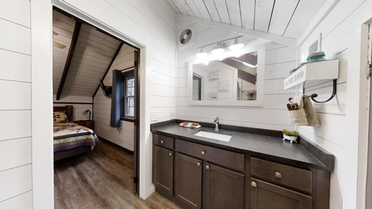 Bigfoots Hideaway Cabin Gatlinburg Extérieur photo