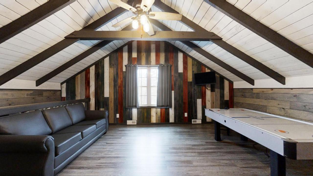Bigfoots Hideaway Cabin Gatlinburg Extérieur photo