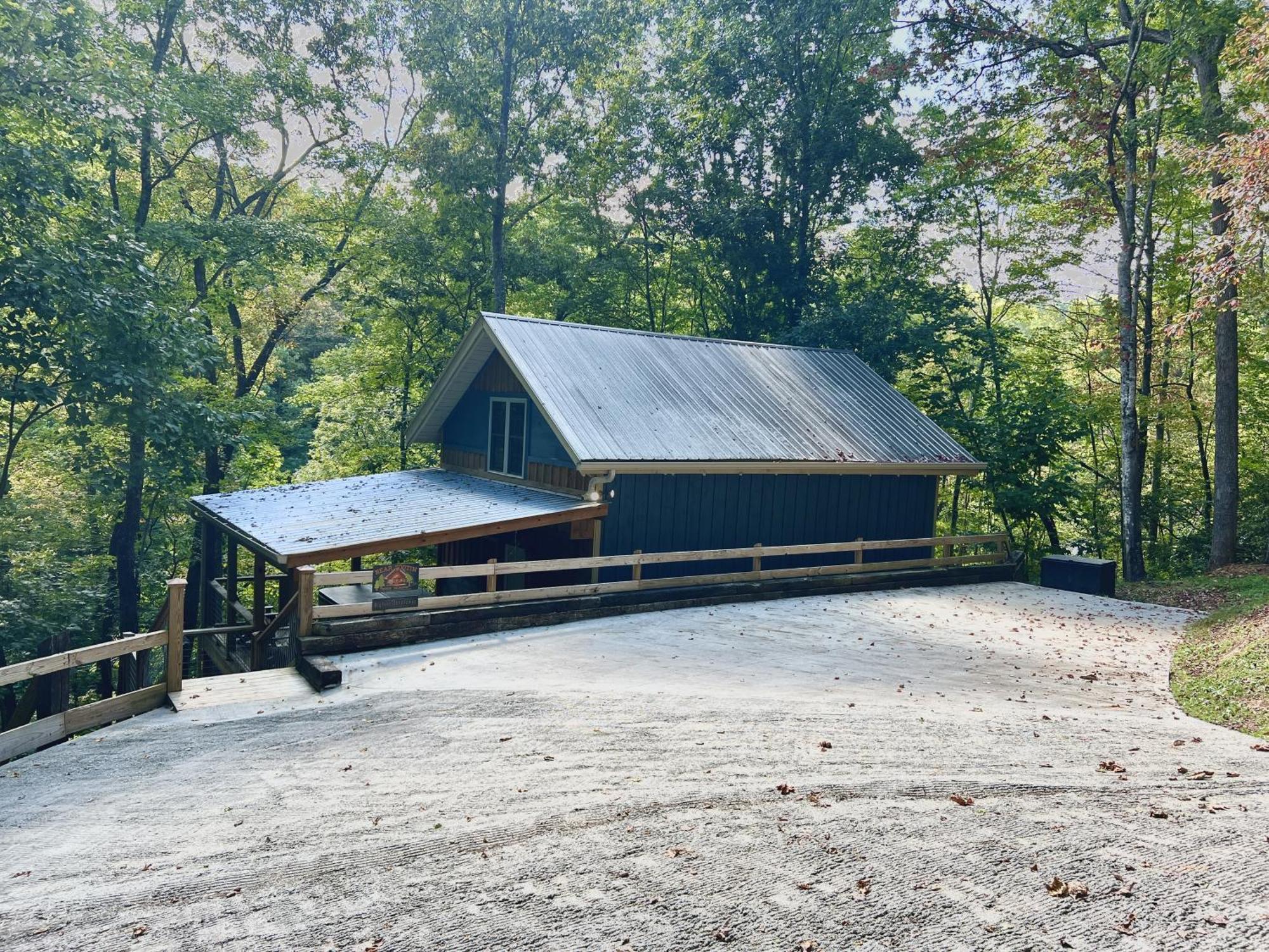 Bigfoots Hideaway Cabin Gatlinburg Extérieur photo